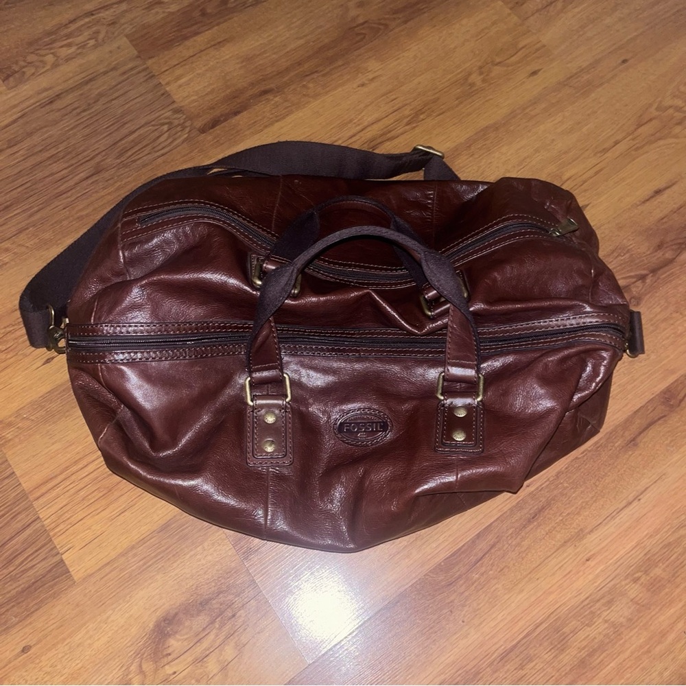 Fossil Men's Dark Brown Leather Duffel with Brass Hardware